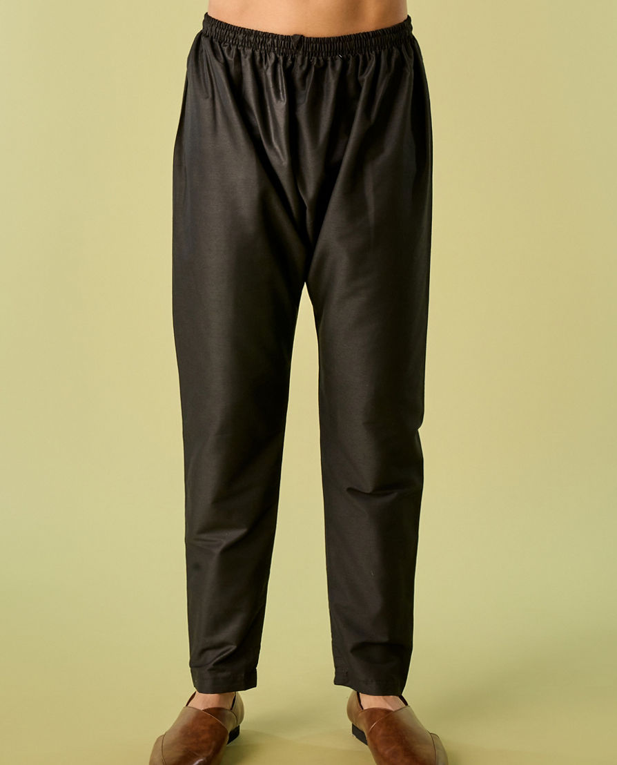 Diwas Men Elegant Dark Blue Kurta Pajama