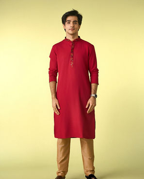Diwas Men Regal Red Sparkle Kurta Pajama