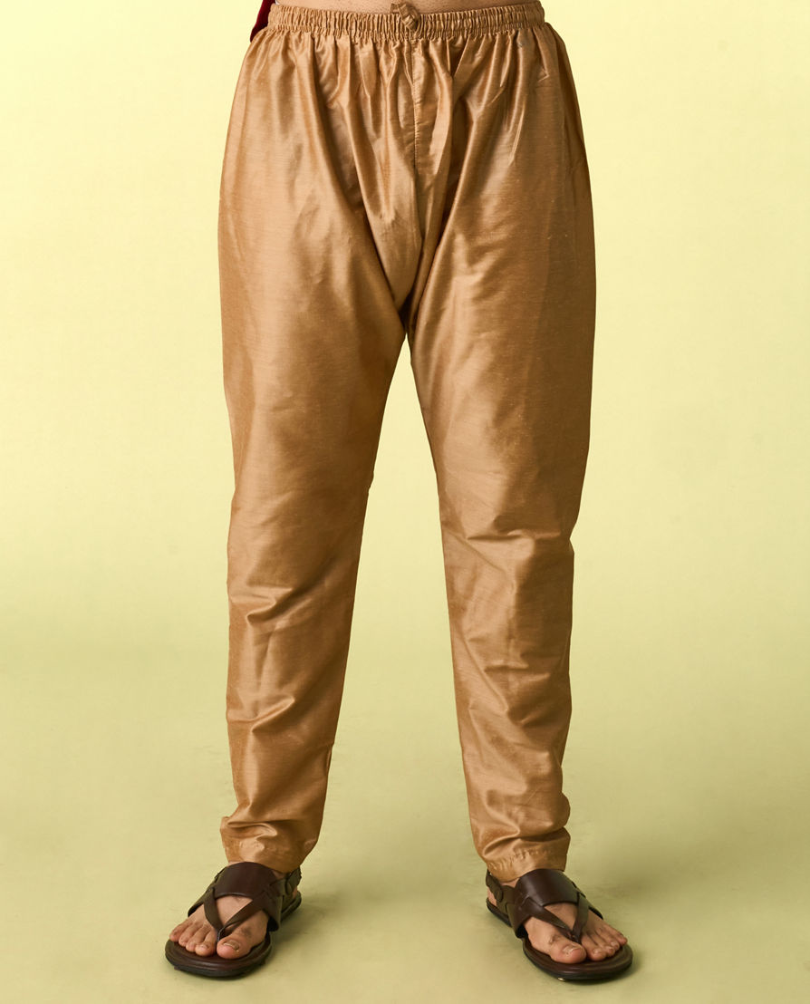 Diwas Men Regal Red Sparkle Kurta Pajama