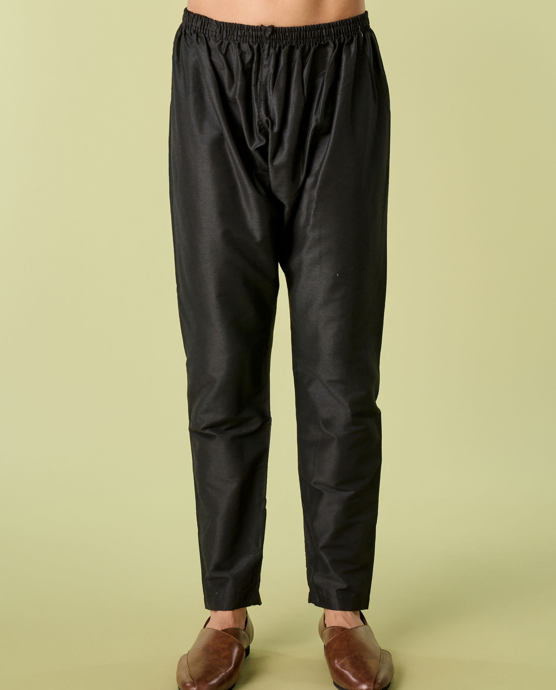 Diwas Men Olive Green Elegance Kurta Pajama