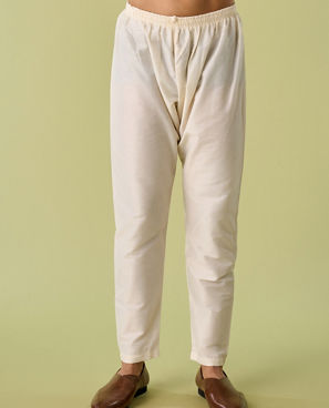 Diwas Men Luxurious Rani Pink Kurta Pajama