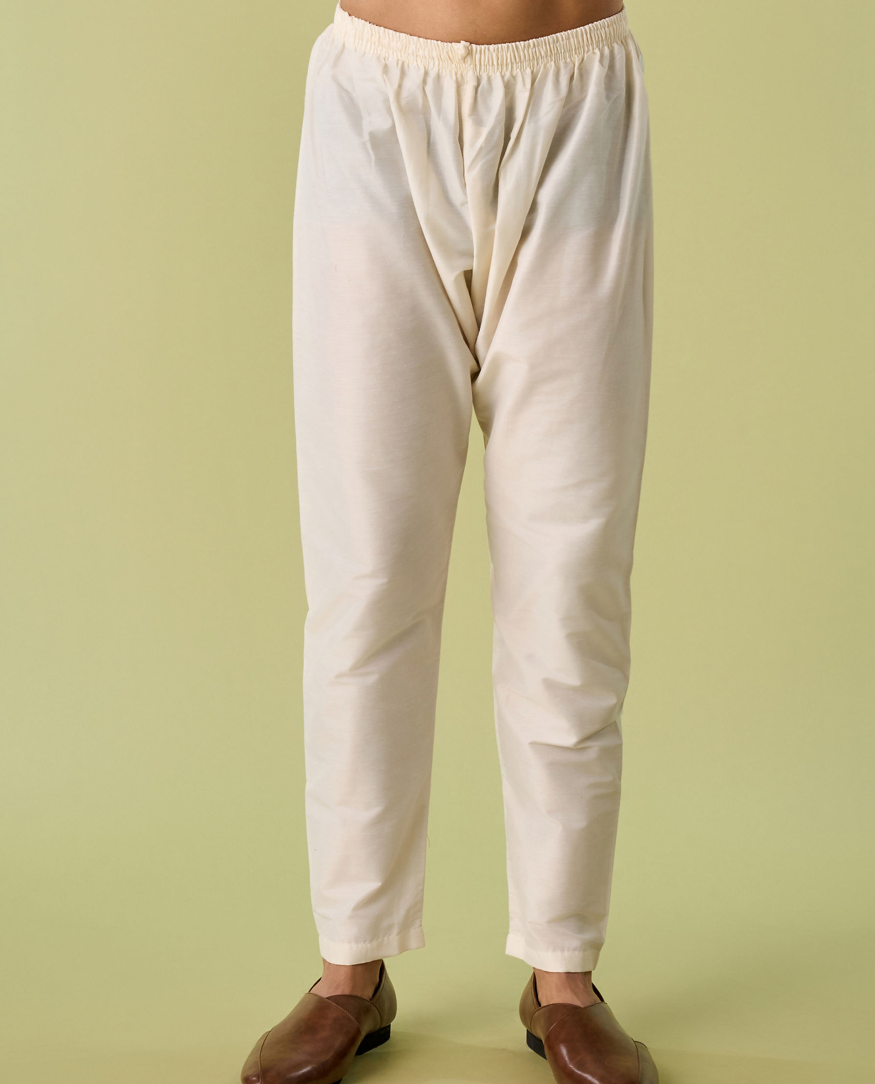 Diwas Men Luxurious Rani Pink Kurta Pajama