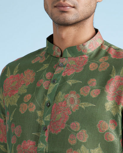 Diwas Men Dazzling Green Kurta Pajama