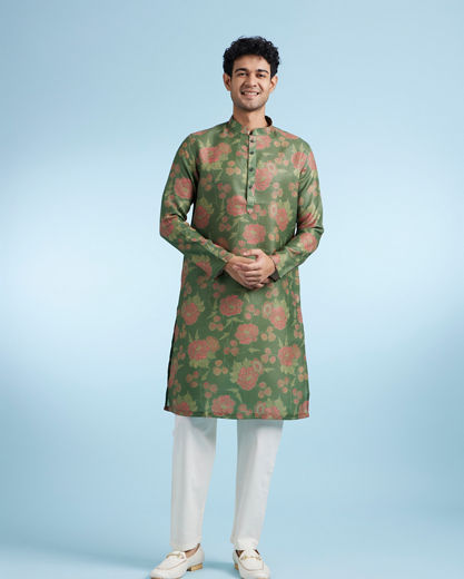 Diwas Men Dazzling Green Kurta Pajama