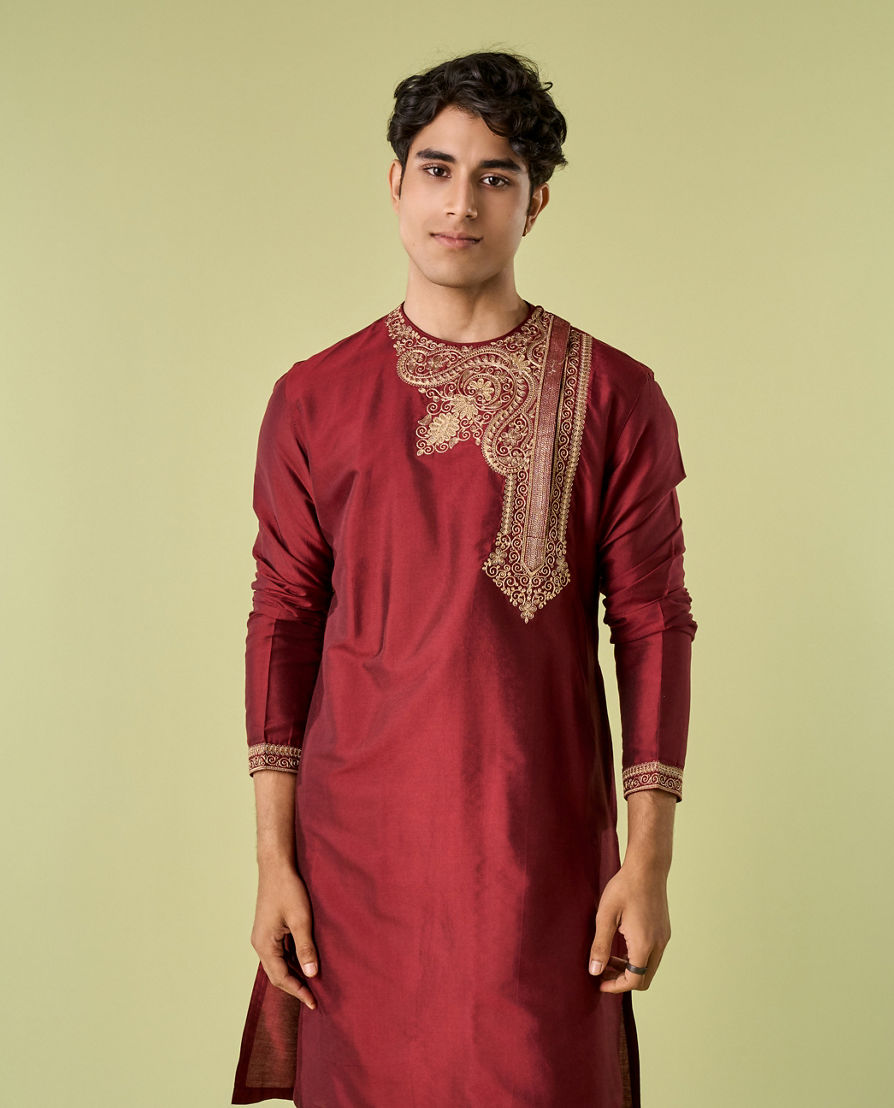 Diwas Men Maroon Elegance Kurta Pajama