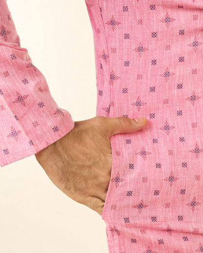 Diwas Men Splendid Pink Kurta Pajama