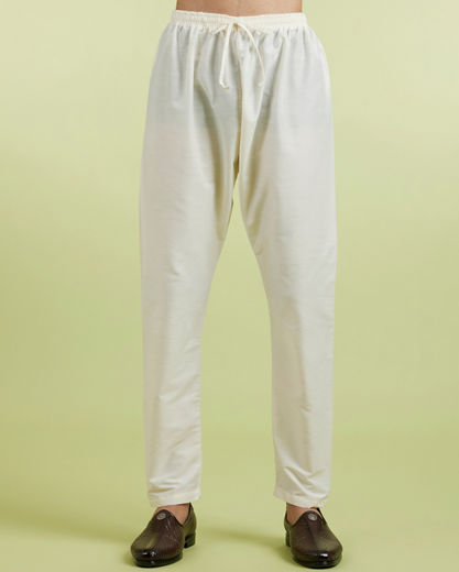 Diwas Men Warm White Elegance Kurta Pajama