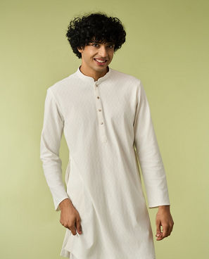 Diwas Men Cream Knit Kurta Pajama