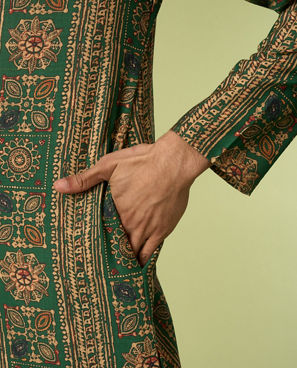 Diwas Men Dark Green Printed Kurta Pajama Set
