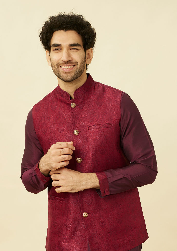 Twamev Men Maroon Mandarin Kurta Jacket Set
