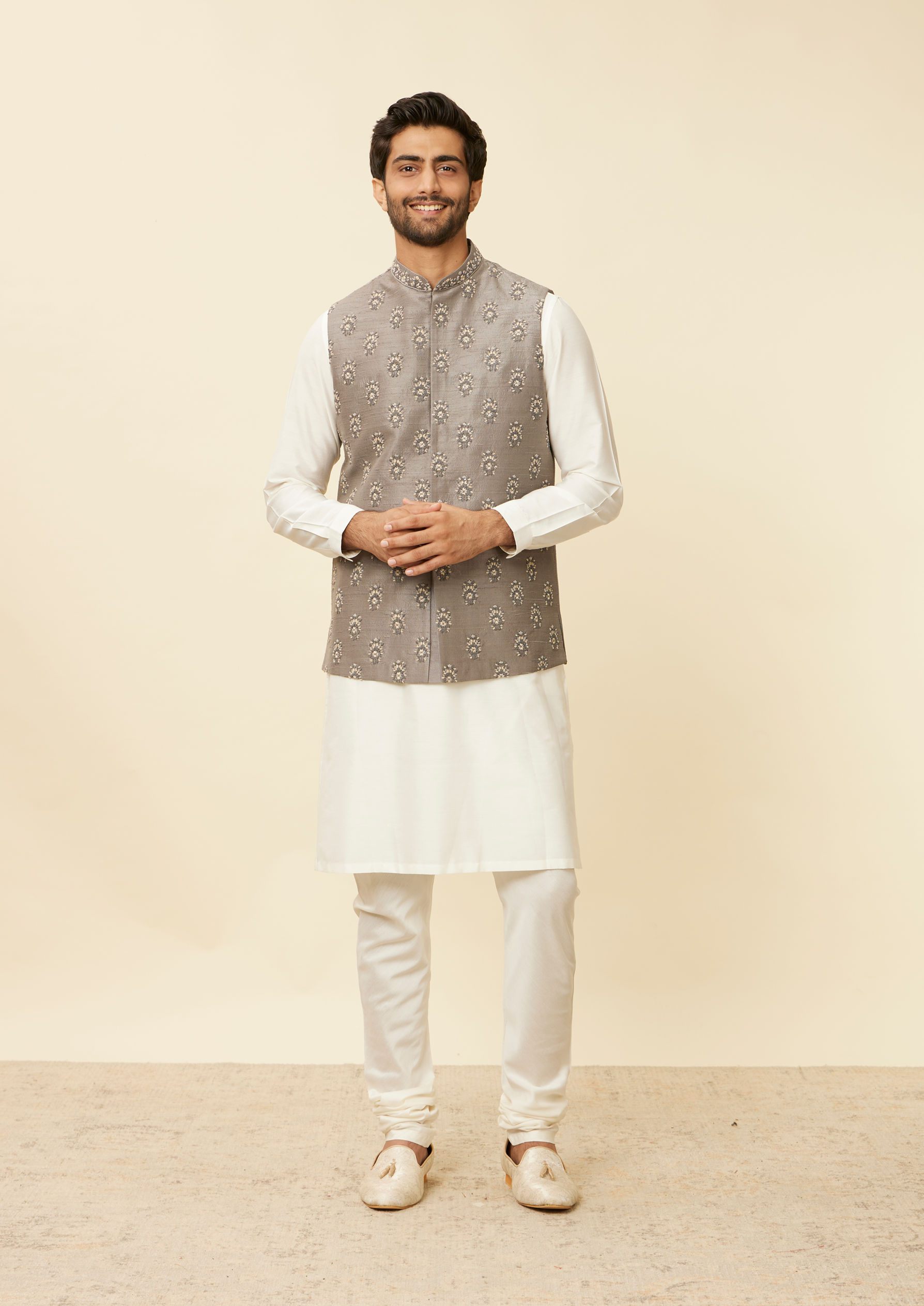 Twamev Men Dark Grey Warm White Jacket Set
