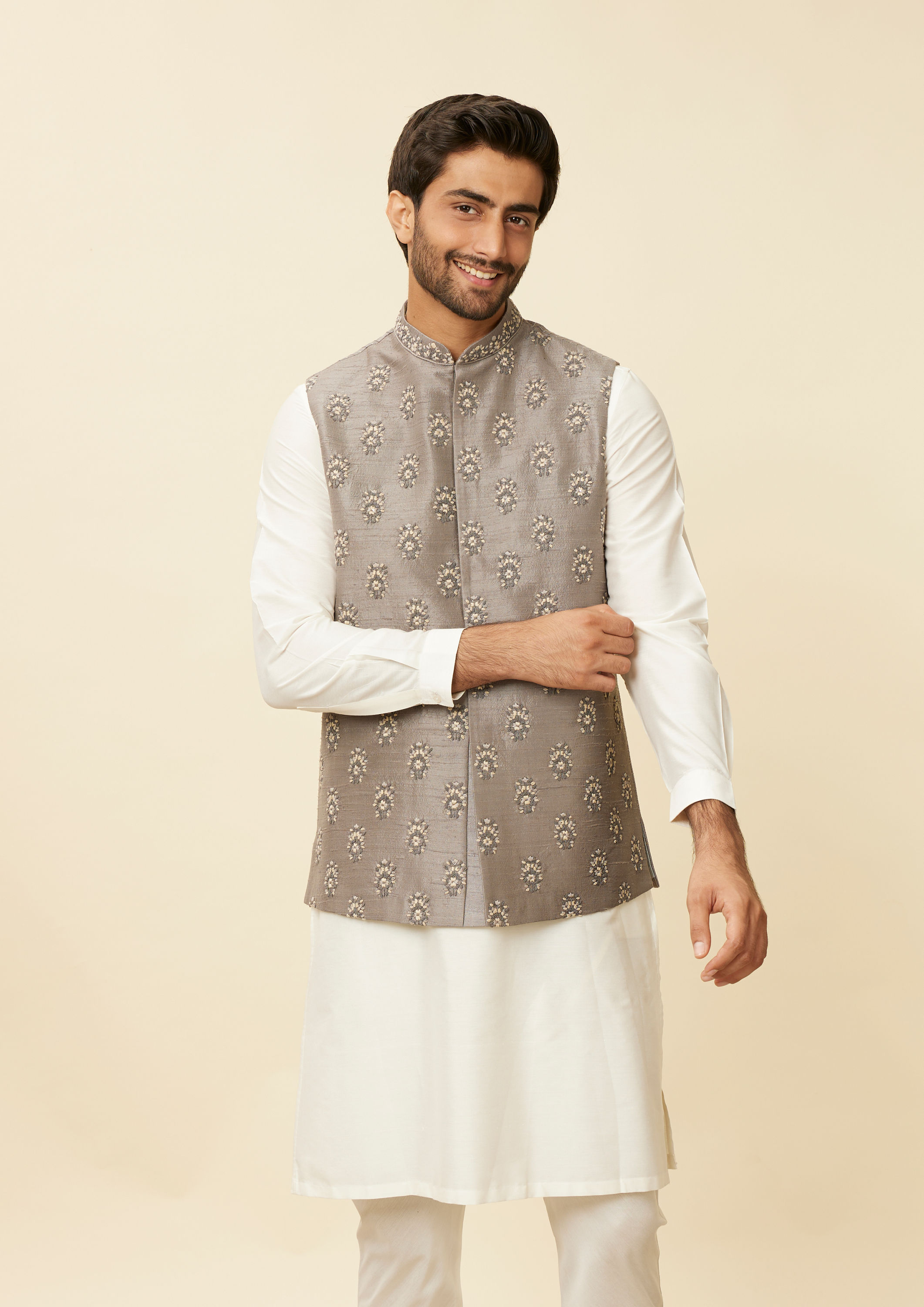 Twamev Men Dark Grey Warm White Jacket Set