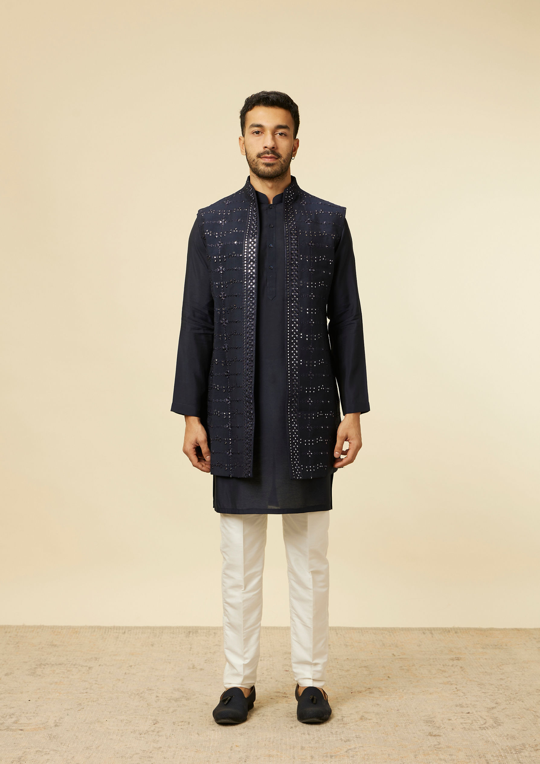 Twamev Men Dark Blue Self Mirror Patterned Kurta Jacket Set