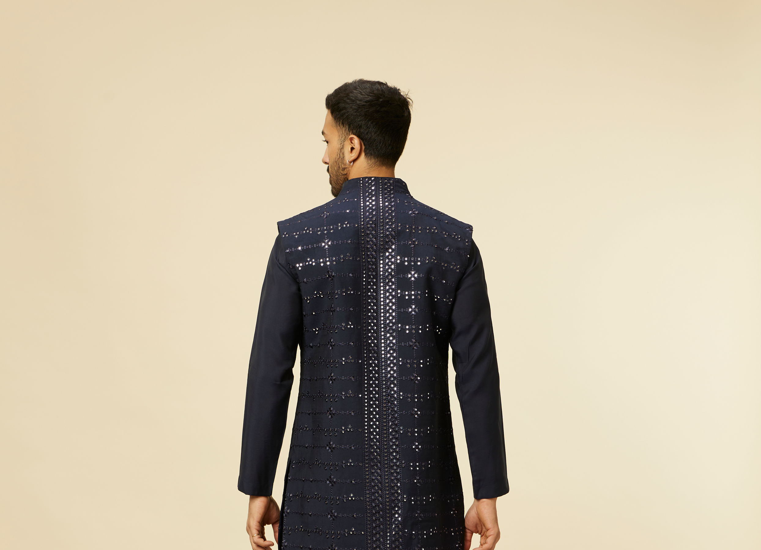 Twamev Men Dark Blue Self Mirror Patterned Kurta Jacket Set