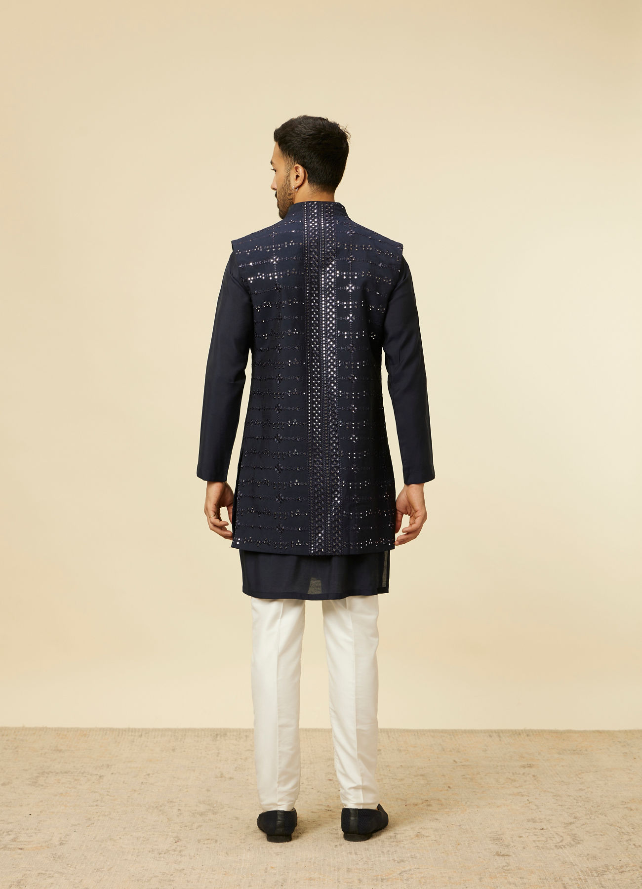 Twamev Men Dark Blue Self Mirror Patterned Kurta Jacket Set