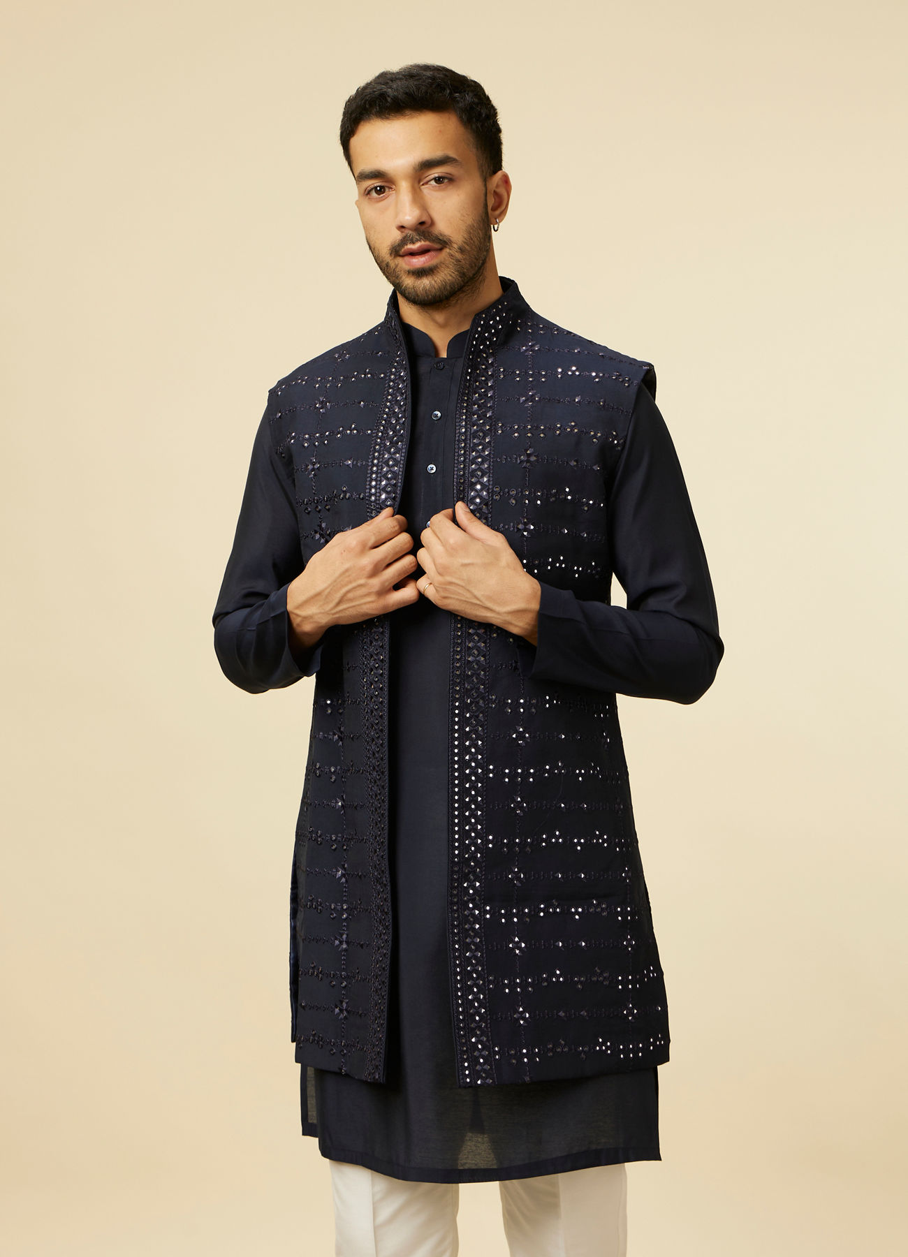Twamev Men Dark Blue Self Mirror Patterned Kurta Jacket Set