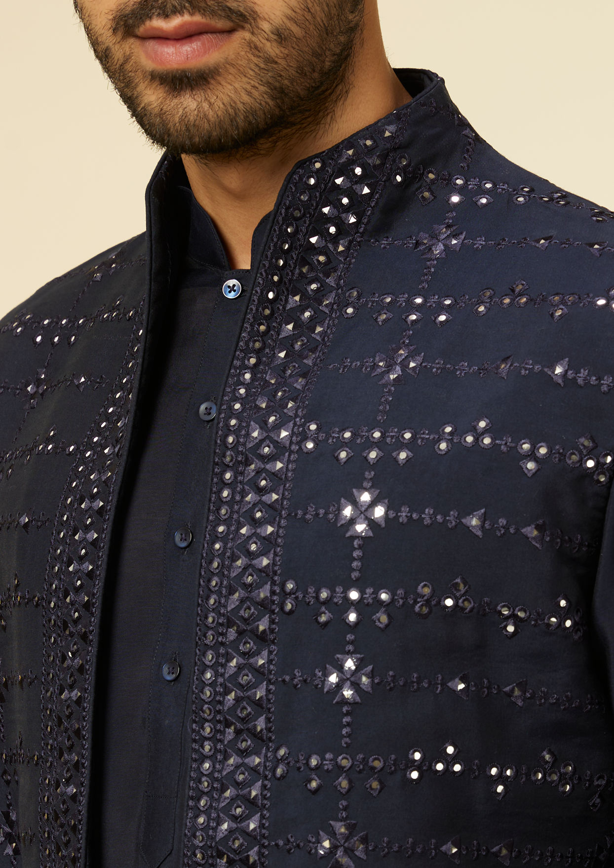 alt message - Twamev Men Dark Blue Self Mirror Patterned Kurta Jacket Set image number 1