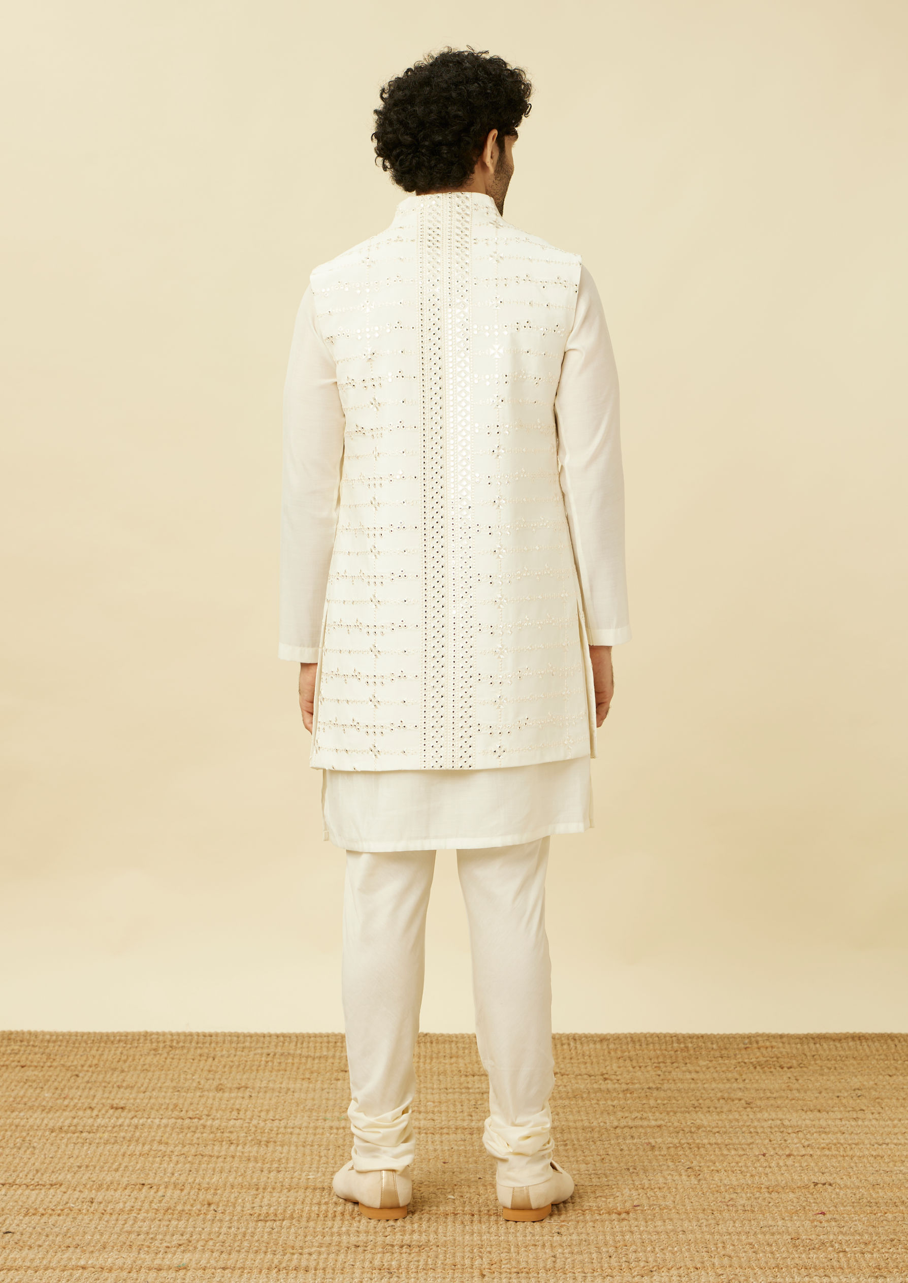 alt message - Twamev Men Dazzling White Kurta Jacket Set image number 4