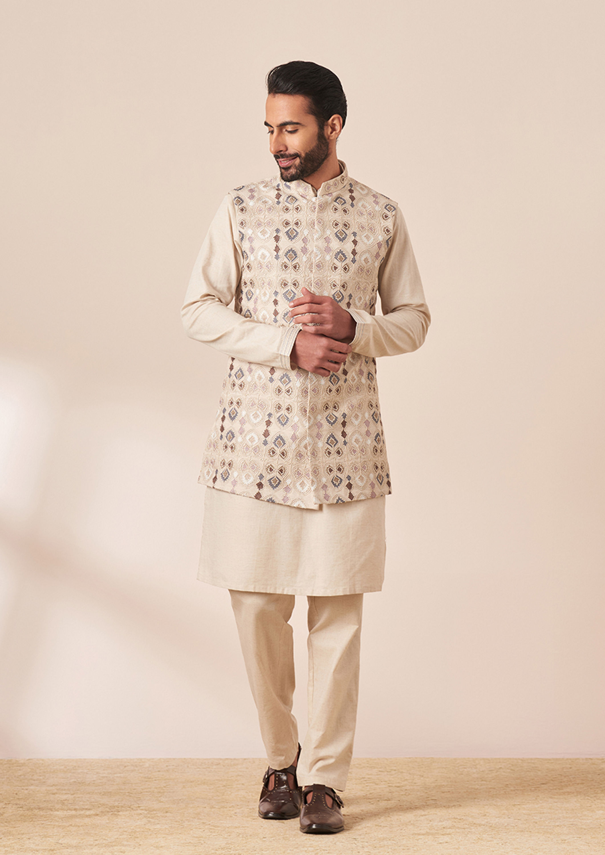 Twamev Men Cream Kurta Jacket Set with Multicolor Motifs image number 2