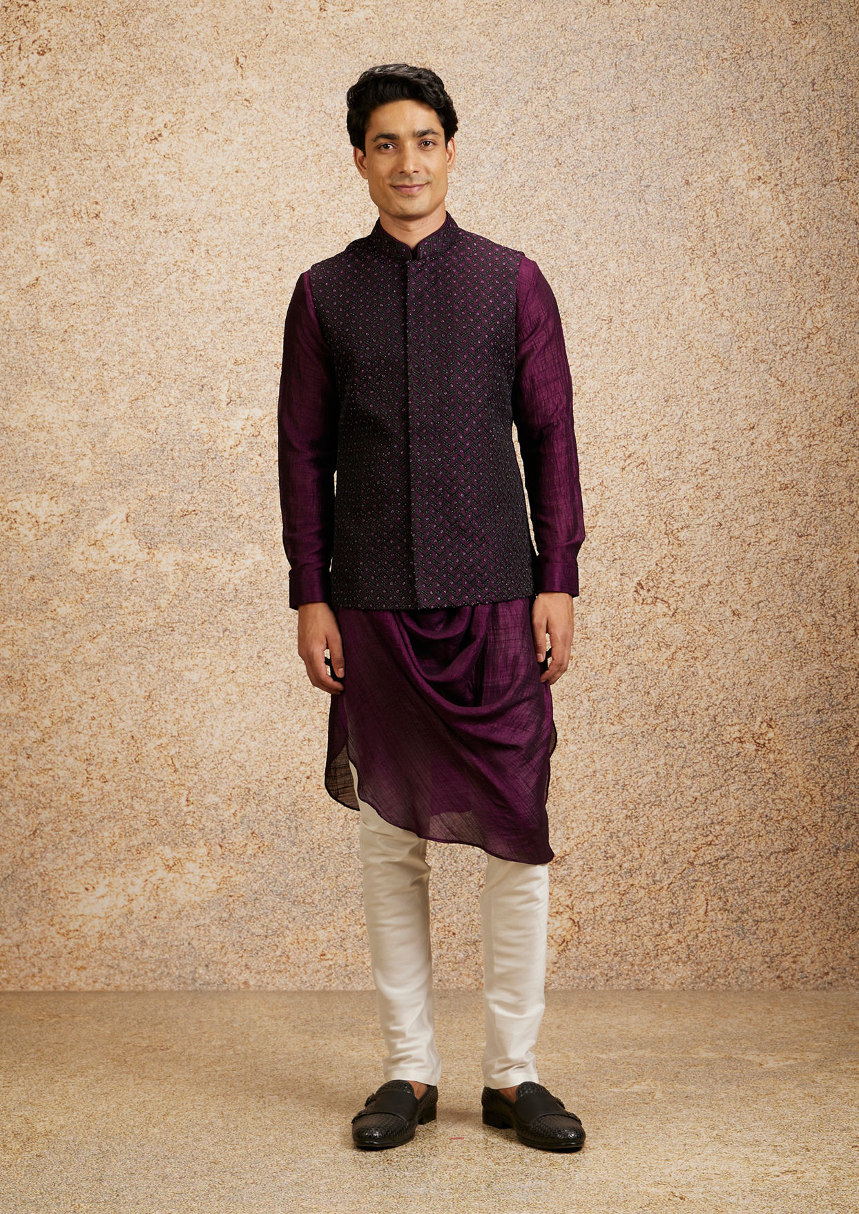 alt message - Twamev Men Vibrant Wine Kurta Jacket Set image number 2