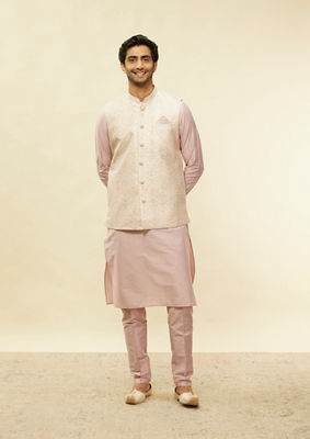 alt message - Twamev Men Rani Pink Imperial Paisley Patterned Kurta Jacket Set image number 3