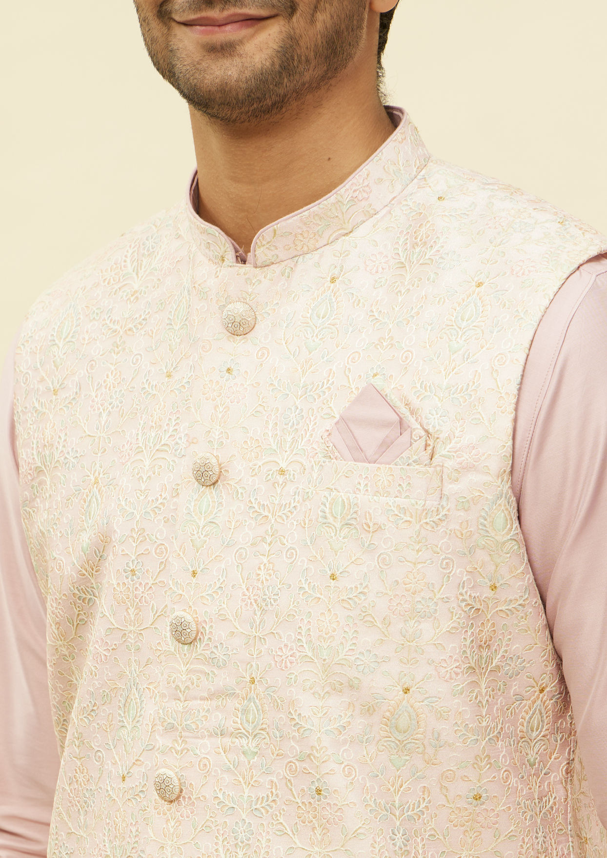 alt message - Twamev Men Rani Pink Imperial Paisley Patterned Kurta Jacket Set image number 1