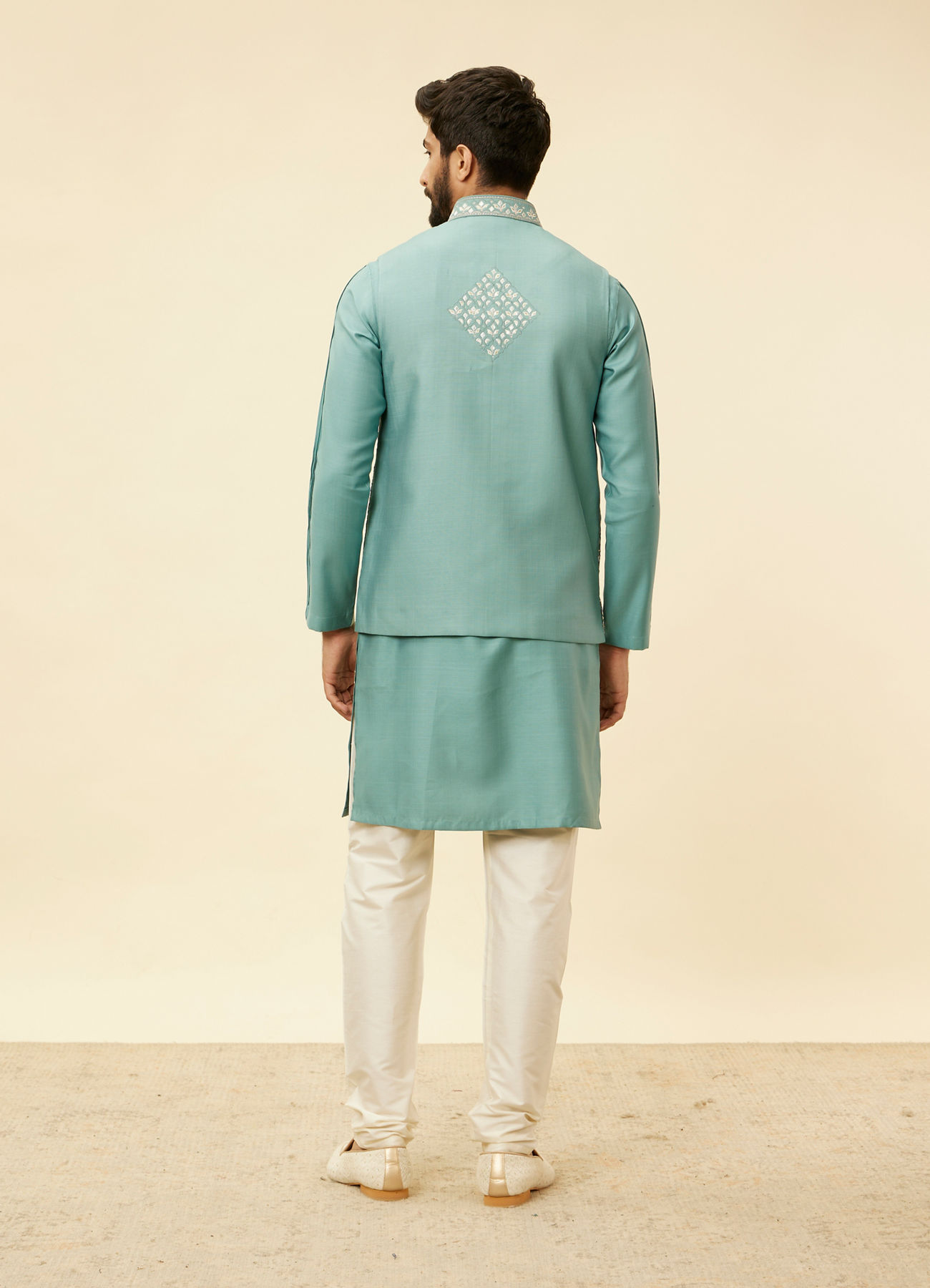 Twamev Men Mid Blue Floral Blue Patterned Kurta Jacket Set