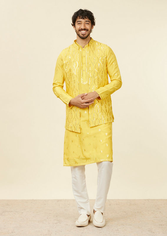 alt message - Twamev Men Mustard Yellow Medallion Patterned Kurta Jacket Set with Mirror Work image number 3