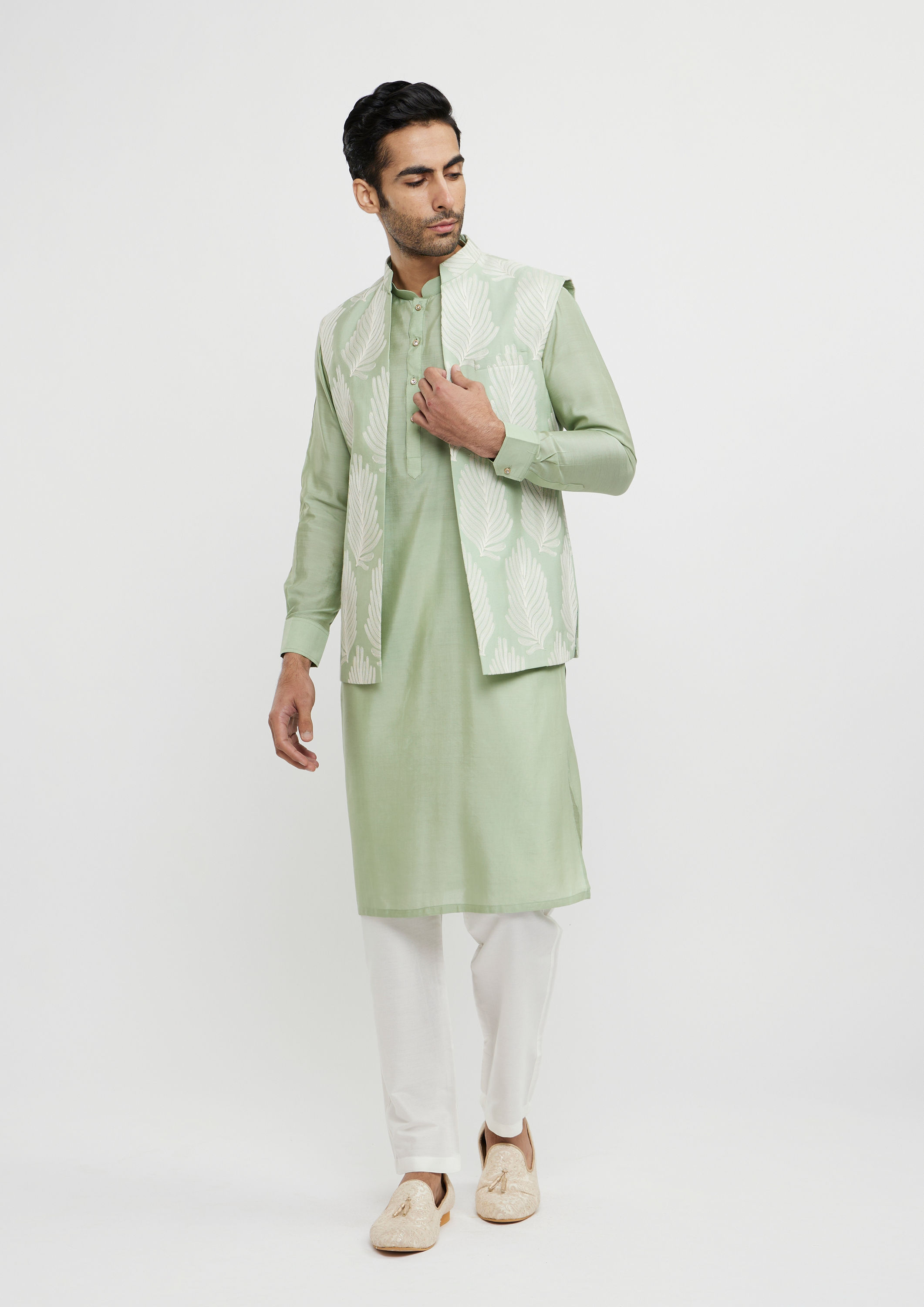 Twamev Men Pistachio Green Leaf Patterned Jacket Set