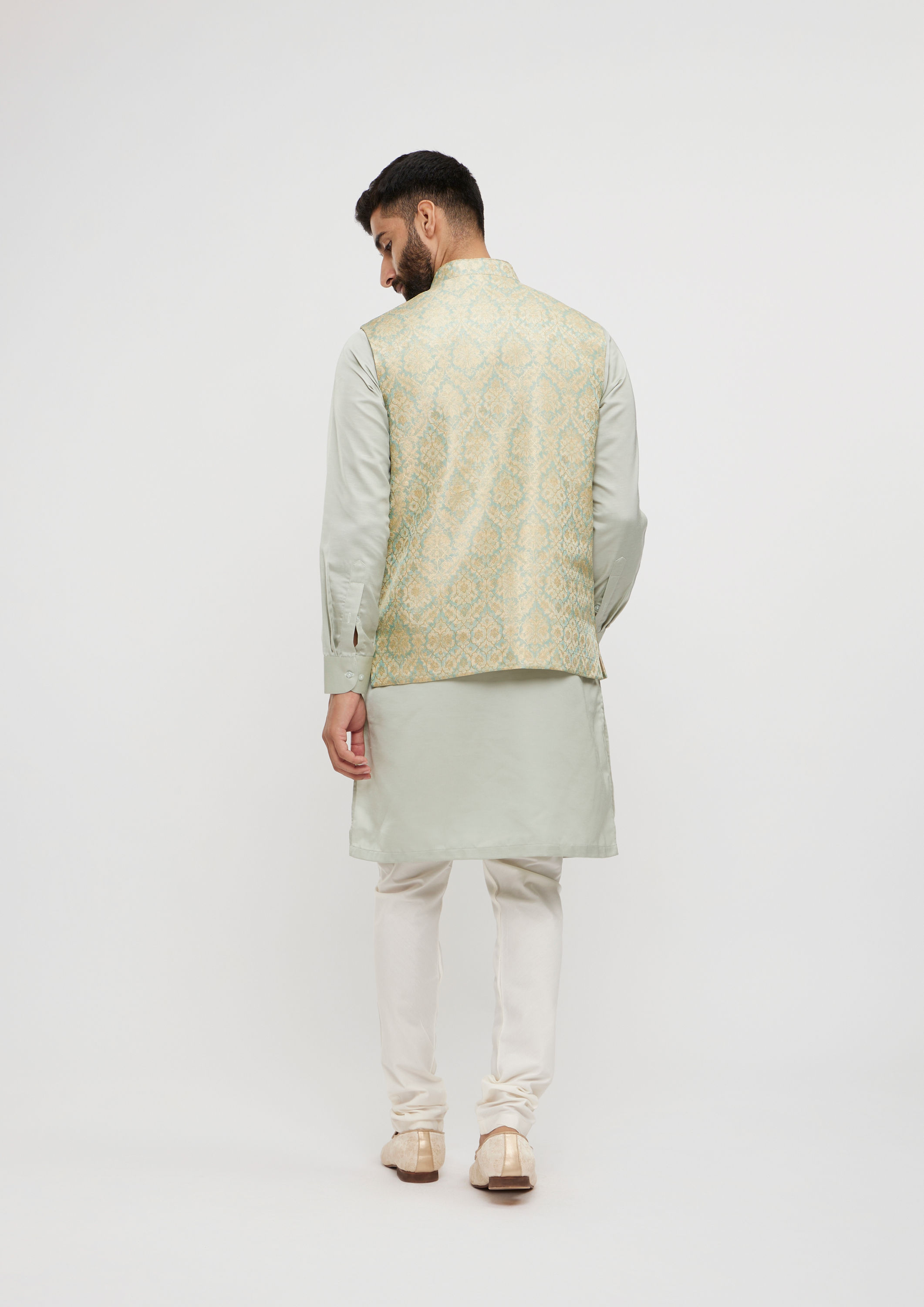 Twamev Men Soft Green Medallion Jaal Patterned Jacket Set
