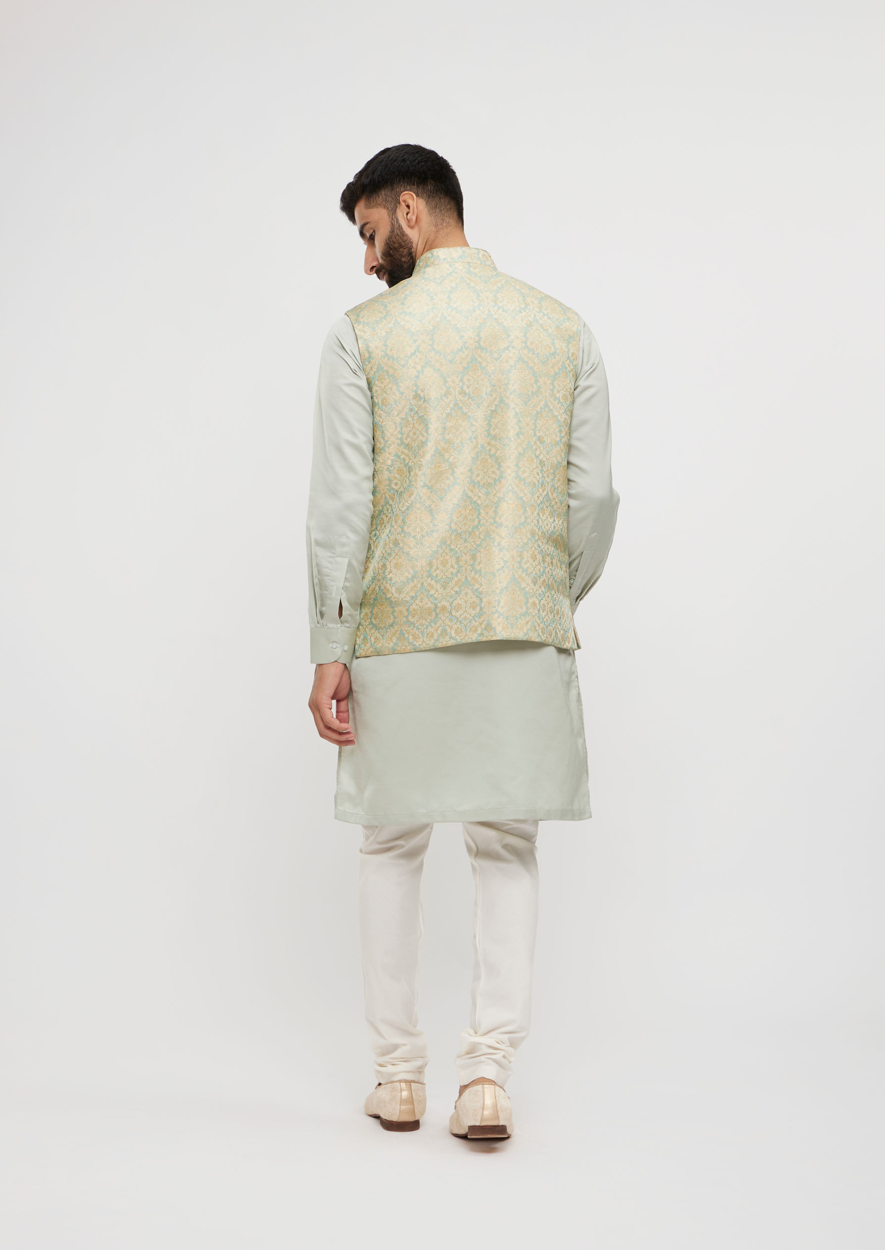 Twamev Men Soft Green Medallion Jaal Patterned Jacket Set