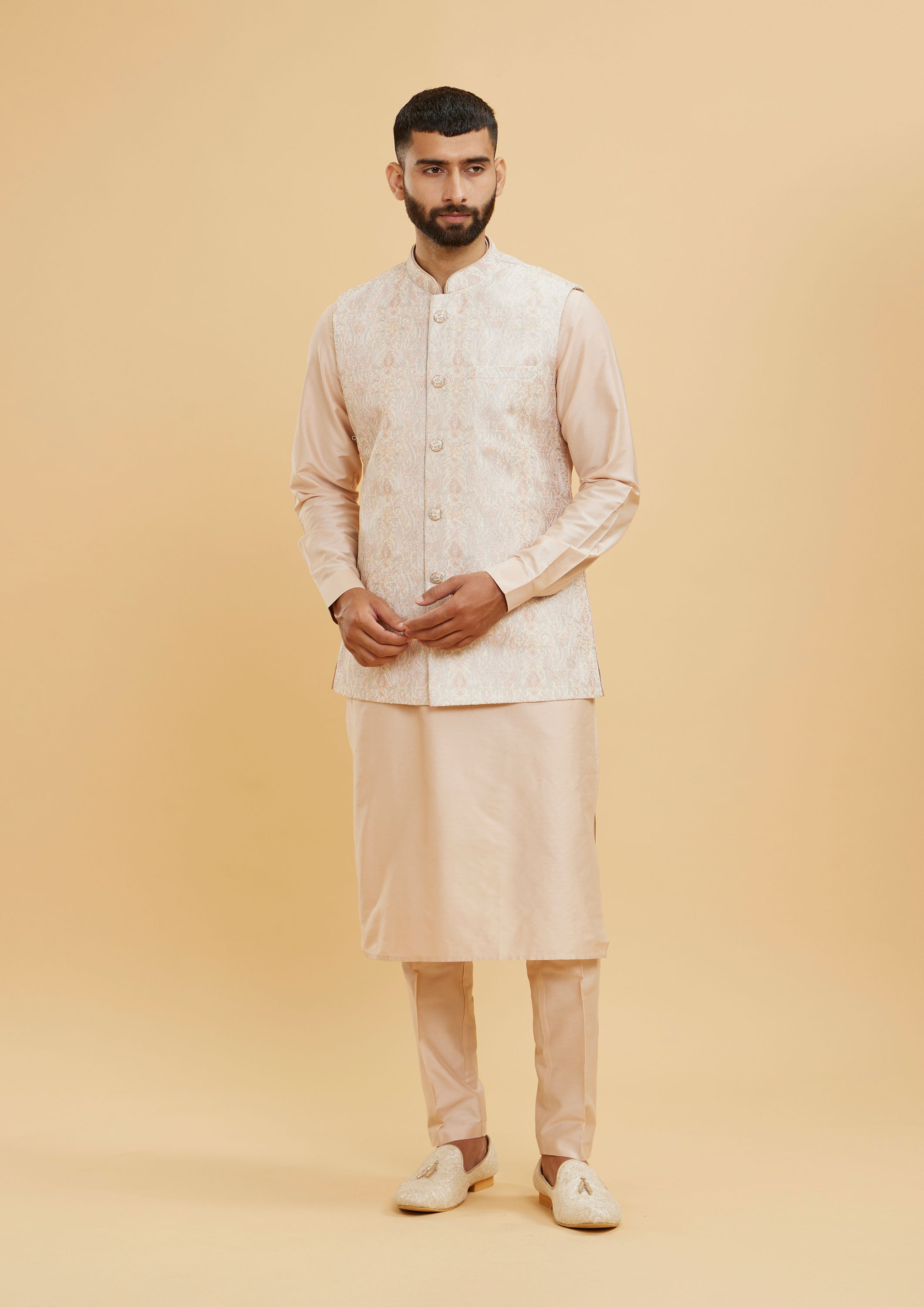 Twamev Men Pale Peach Ogee Patterned Jacket Set
