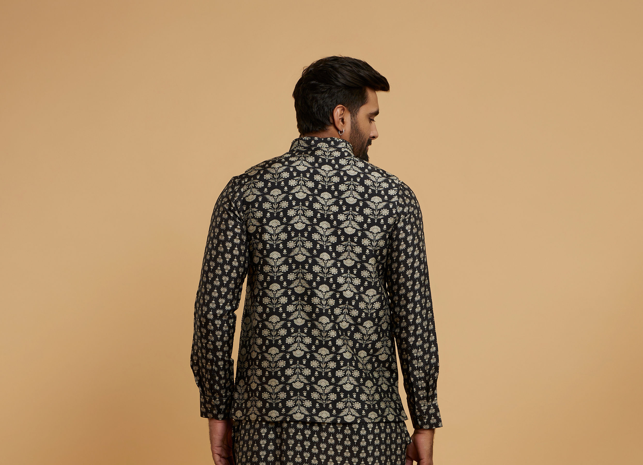 Twamev Men Black Majesty Kurta Jacket Set