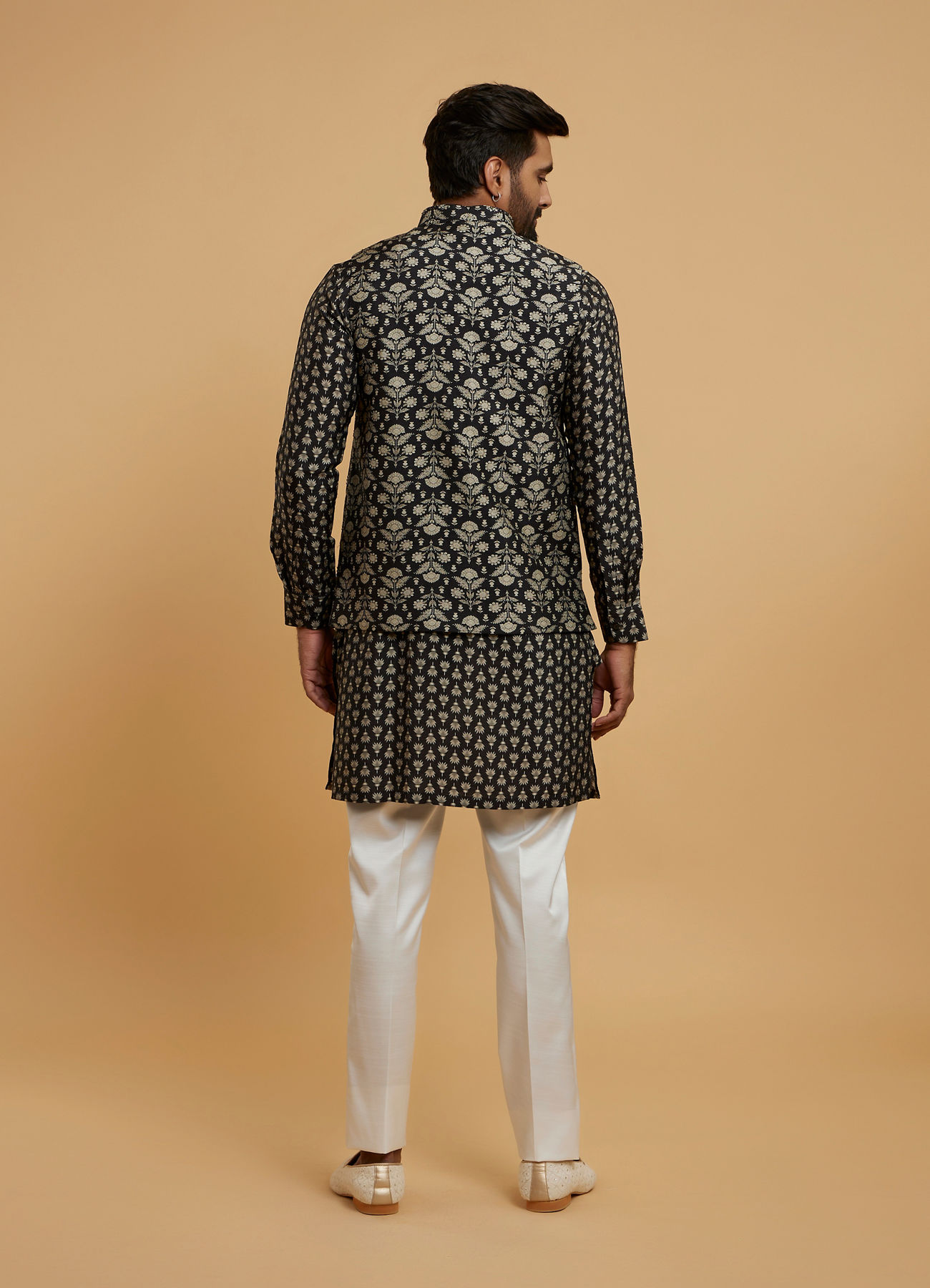 Twamev Men Black Majesty Kurta Jacket Set