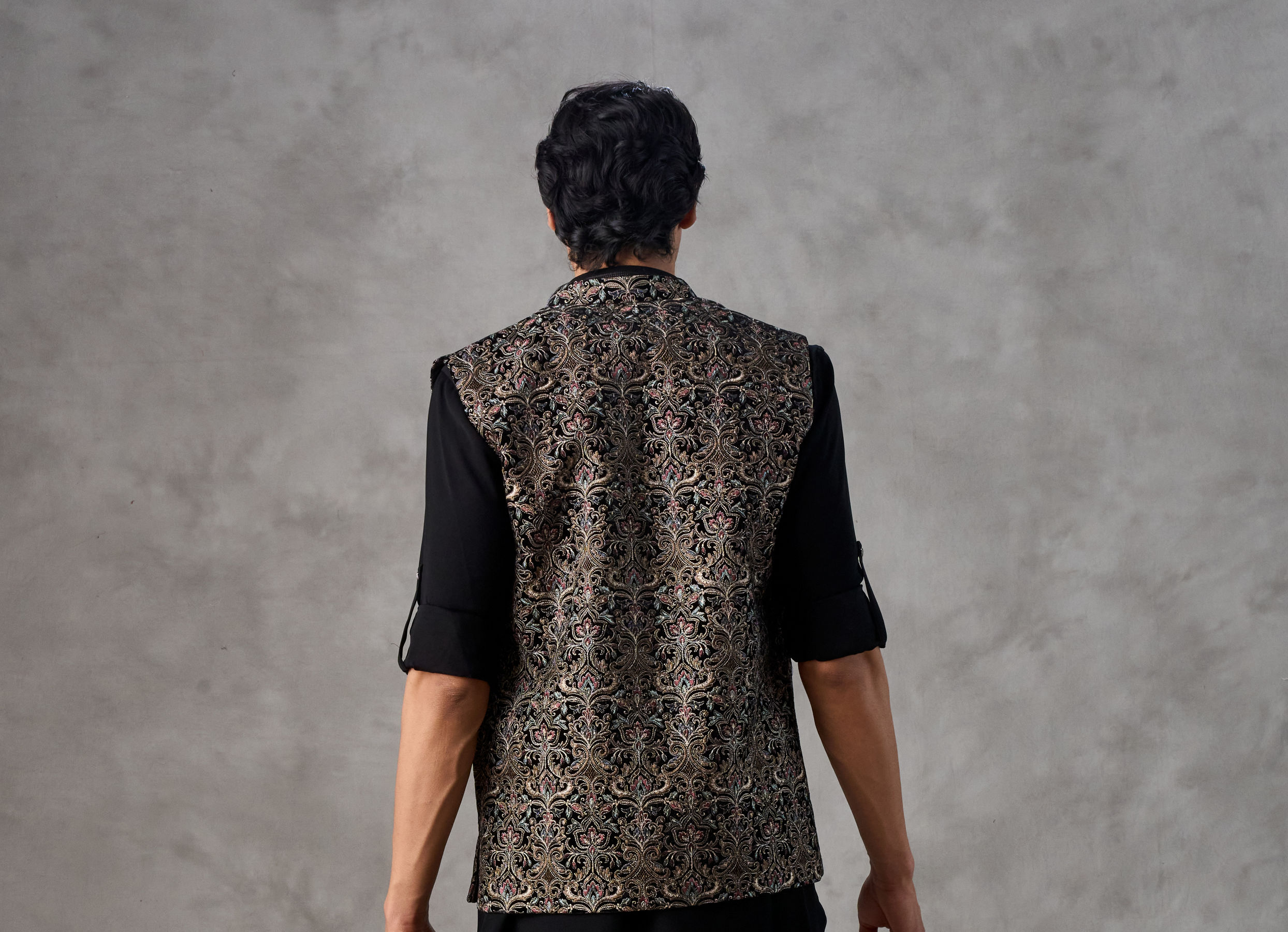 Twamev Men Black Crepe Resham Jaal Embroidered Kurta Jacket Set