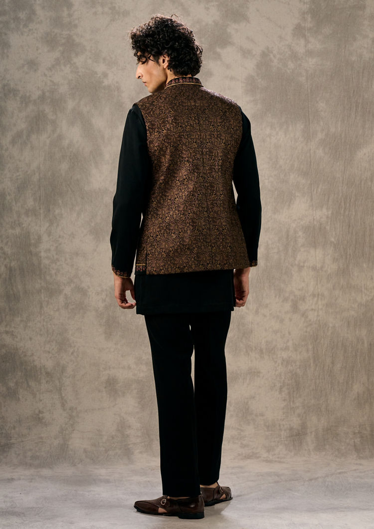 Twamev Men Black Enigmatic Ensemble Kurta Jacket Set