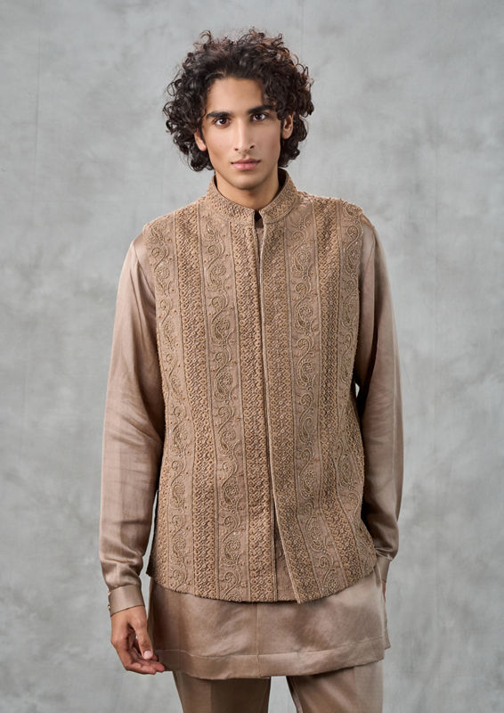 Twamev Men Twirl in Tradition Kurta Jacket Set
