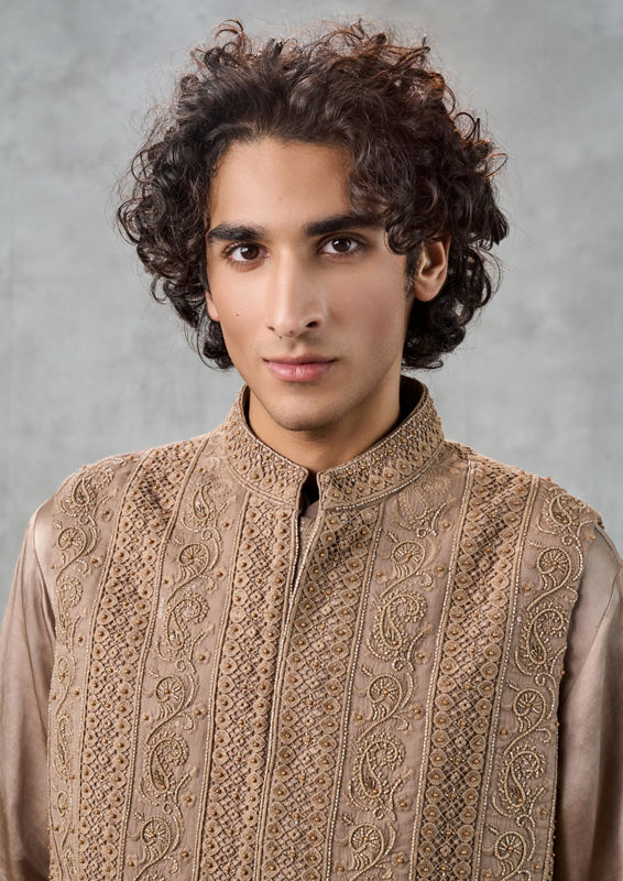 Twamev Men Twirl in Tradition Kurta Jacket Set