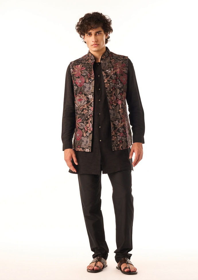 Twamev Men Black Floral Short Kurta Set