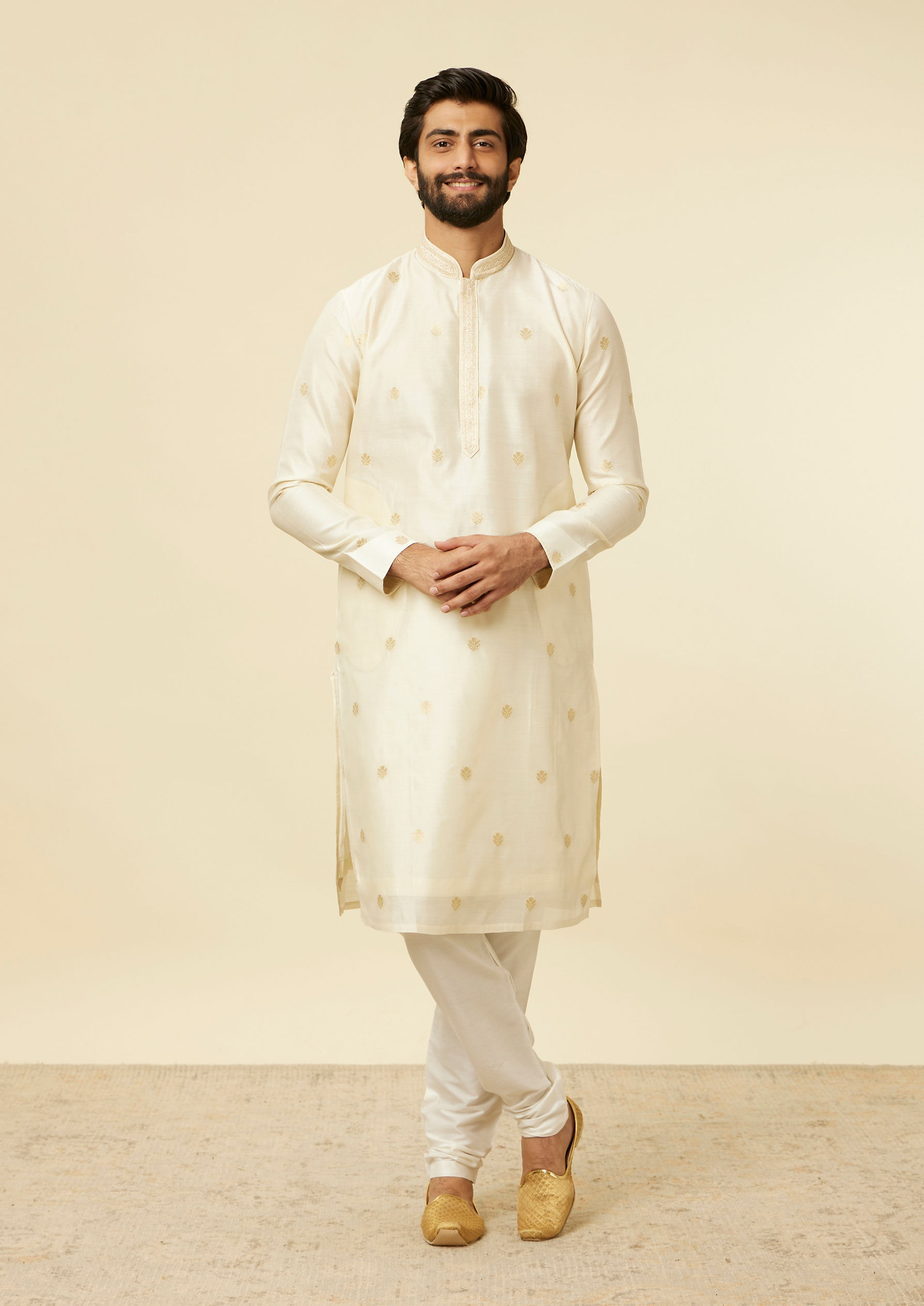 Twamev Men Cream Buta Motif Patterned Kurta Set
