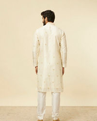 Twamev Men Cream Buta Motif Patterned Kurta Set