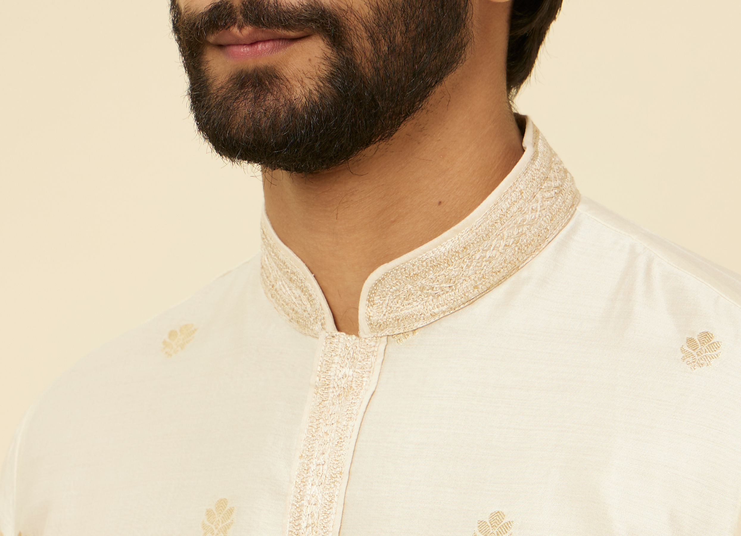 Twamev Men Cream Buta Motif Patterned Kurta Set