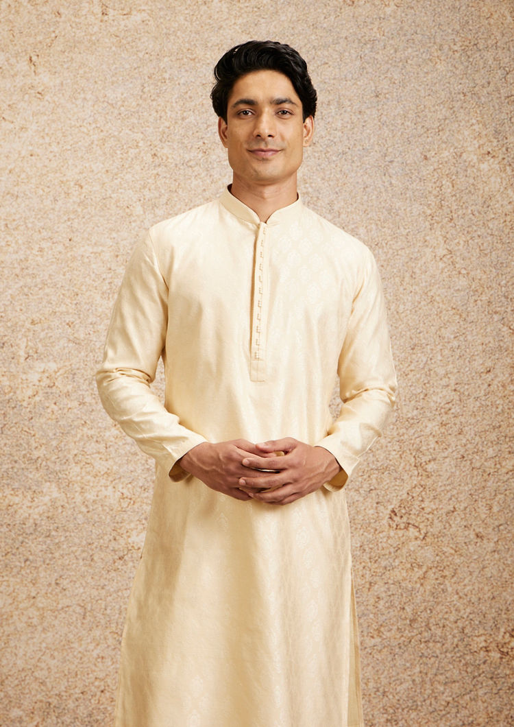 alt message - Twamev Men Cream Floral Medallion Patterned Kurta Set image number 0