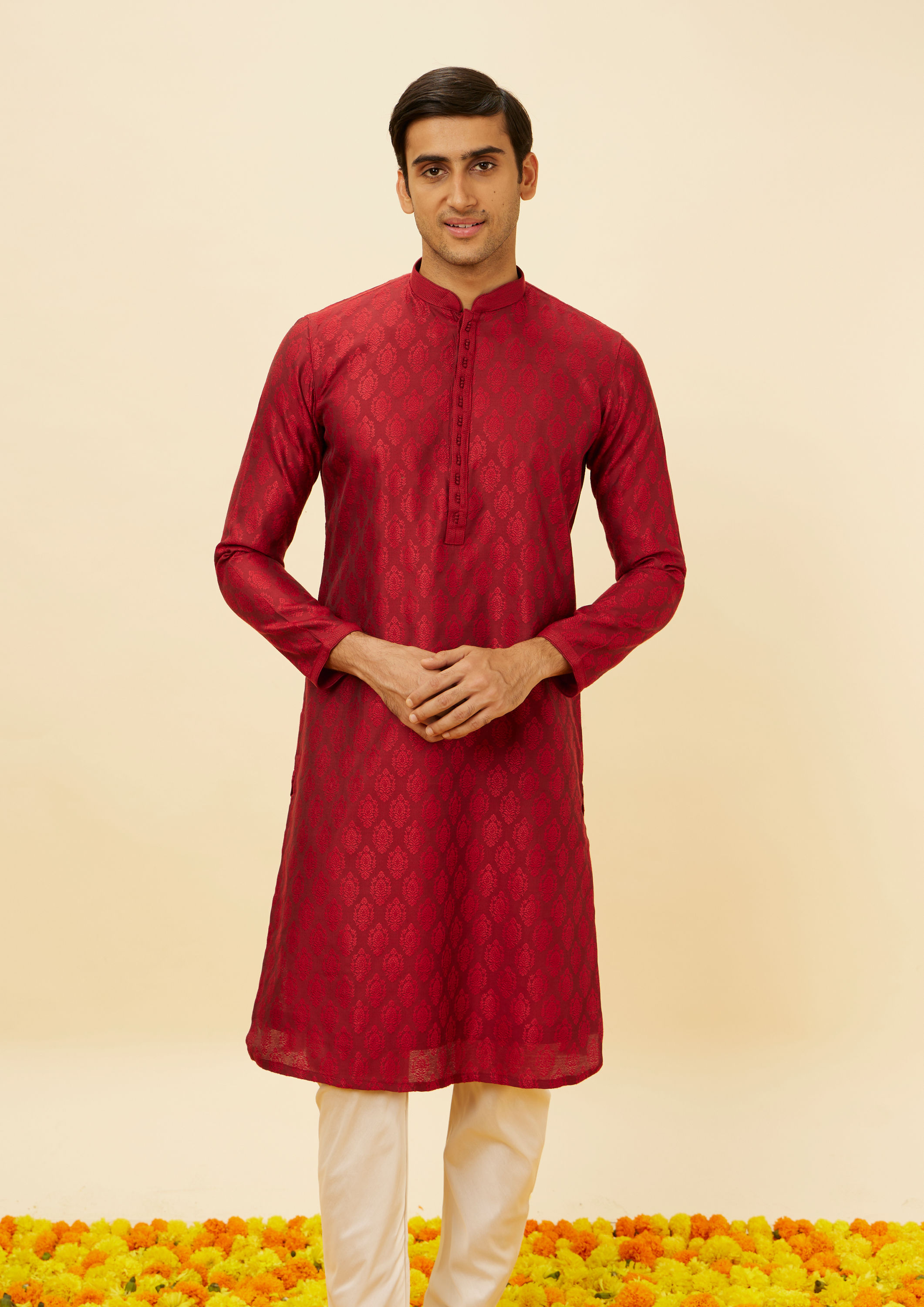 alt message - Twamev Men Maroon Marvel Kurta Pajama image number 0