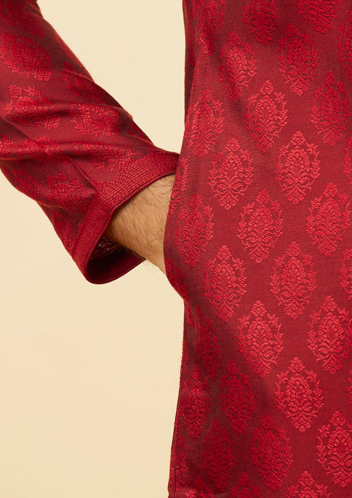 Twamev Men Maroon Marvel Kurta Pajama image number 3