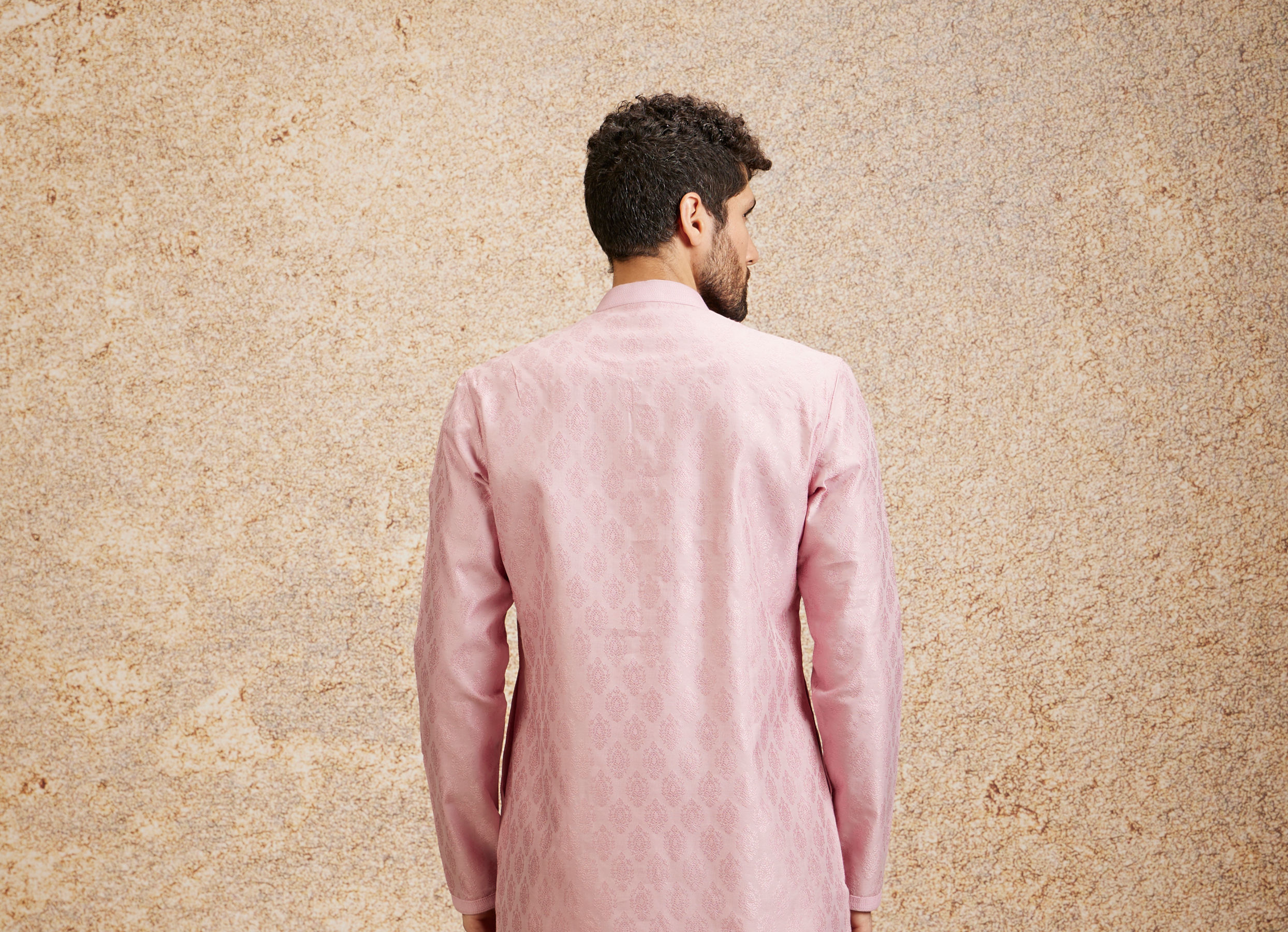 Twamev Men Lavender Pink Self Patterned Kurta Set