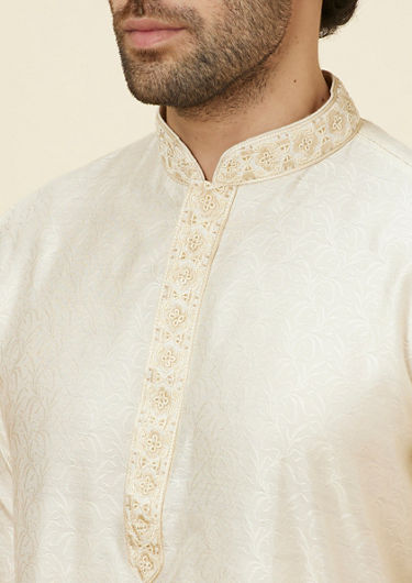 alt message - Twamev Men Ivory White Self Patterned Kurta Set image number 1