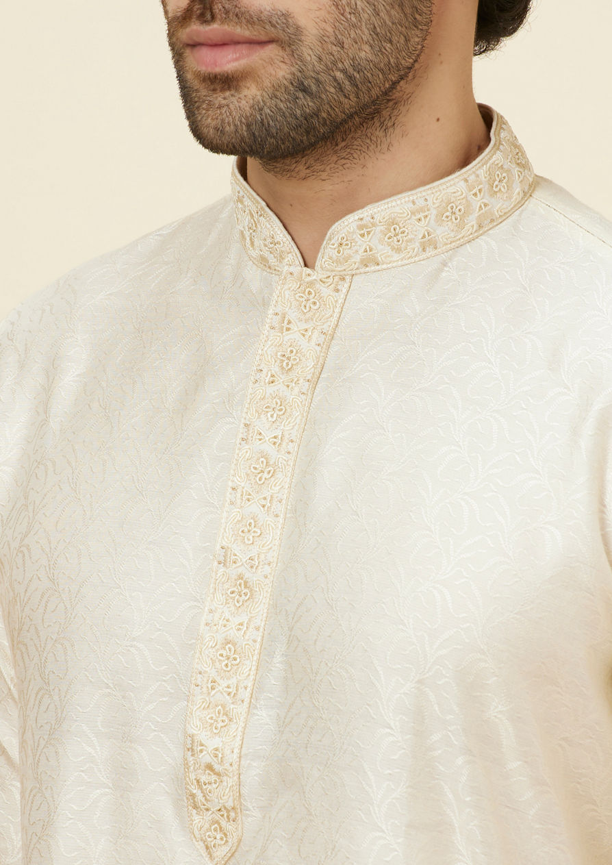 alt message - Twamev Men Ivory White Self Patterned Kurta Set image number 1