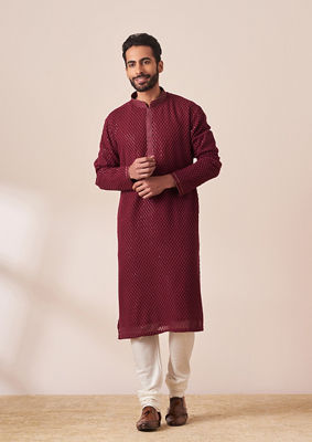 alt message - Twamev Men Magenta Chikankari Kurta Pajama image number 1