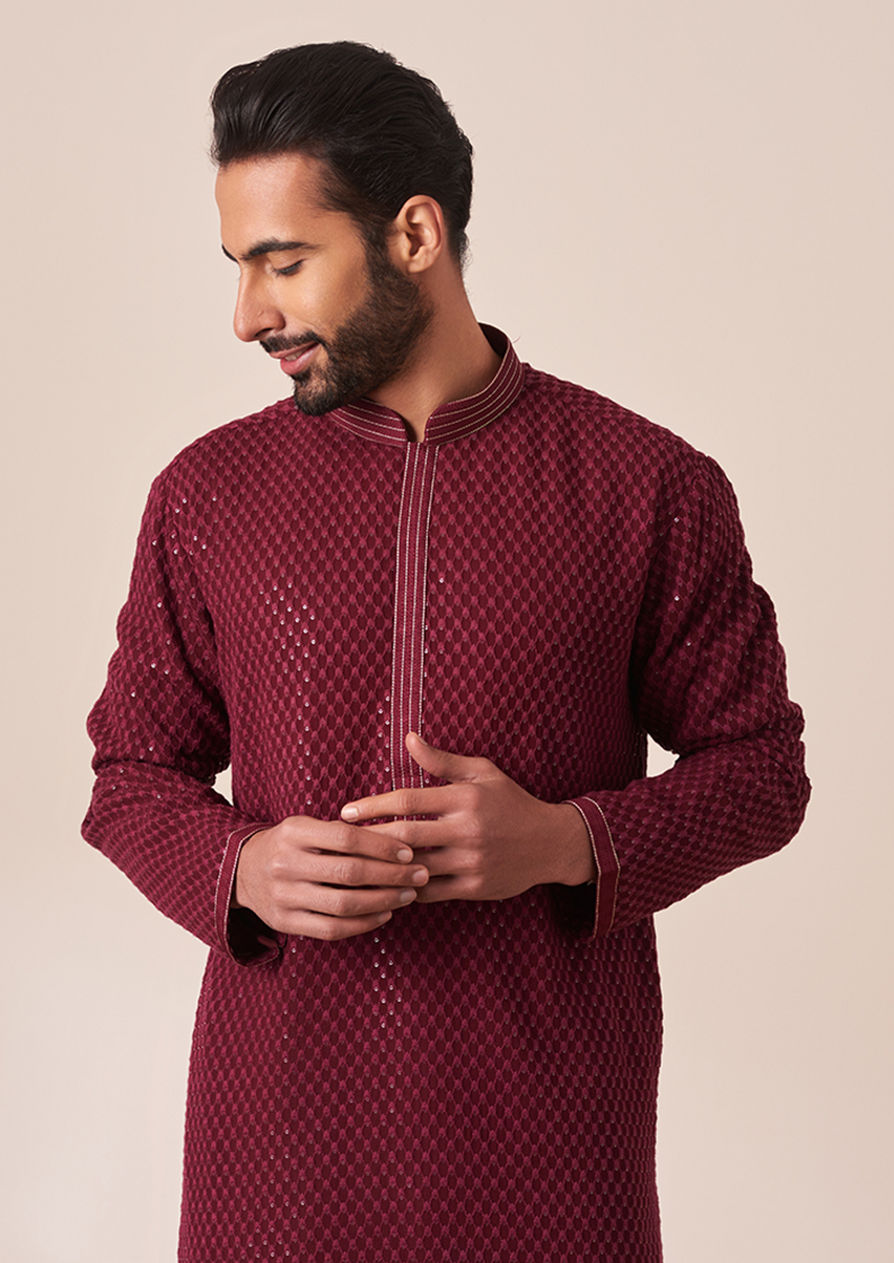 alt message - Twamev Men Magenta Chikankari Kurta Pajama image number 0